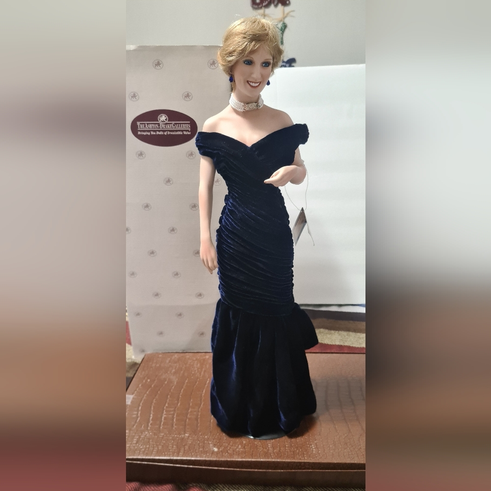 Porcelain Diana Princess of Wales doll - Ashton Drake Galleries 1998.  20” tall.